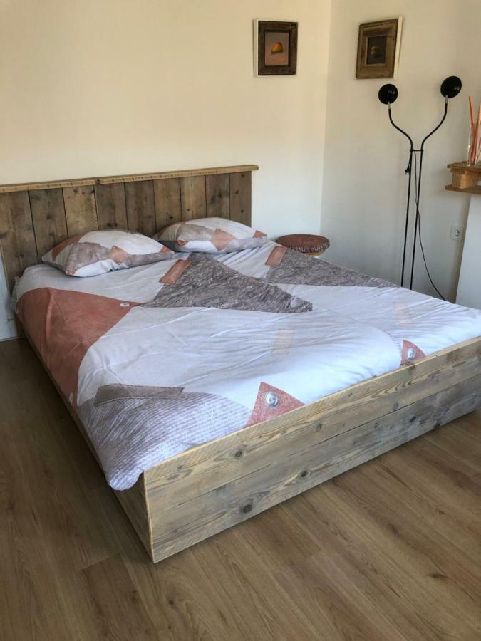 B&B Check Mate Рурмонд Экстерьер фото